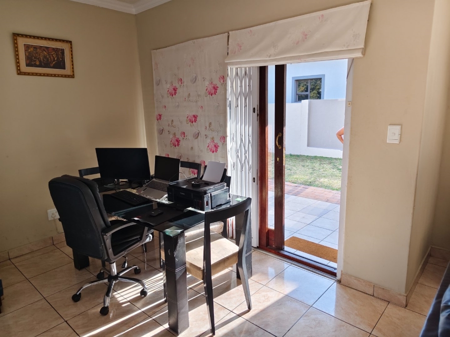 3 Bedroom Property for Sale in Melodie North West